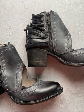 NWB Freebird by Steven Desert Black Cutout Studded Ankle Booties